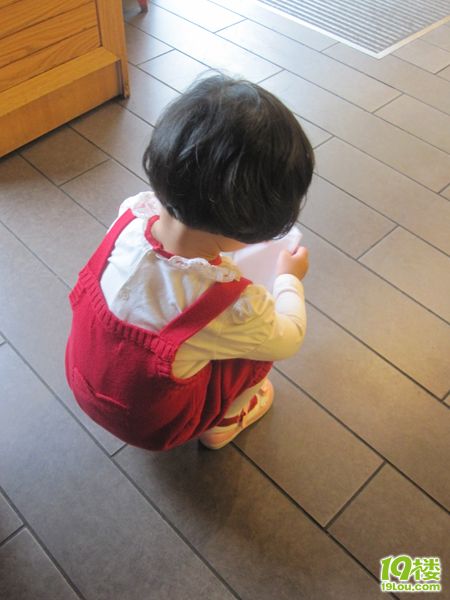 2周岁的小女宝的服饰搭配日志,私物用品5月集