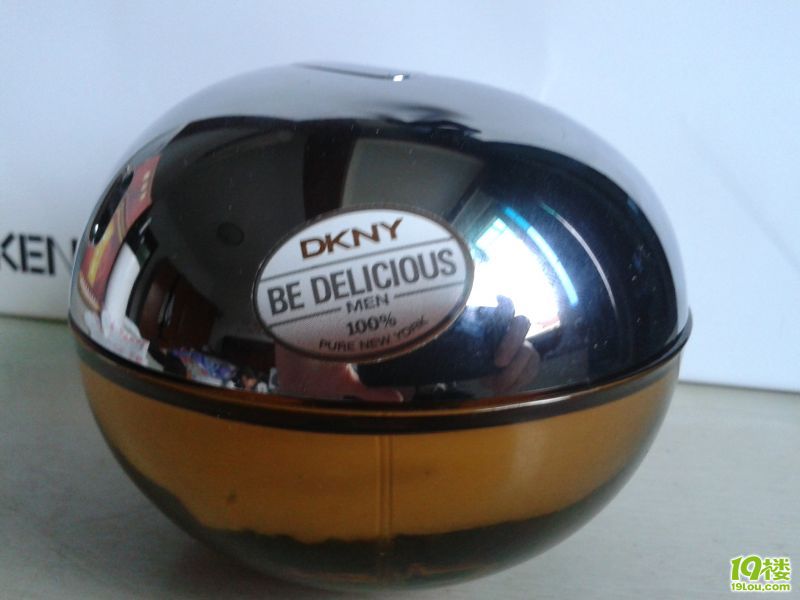 全新DKNY限量版粉\/绿苹果女士香水 9.9成新D