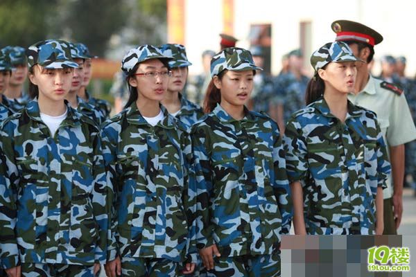 2011上戏表演系新生军训照片[图集]