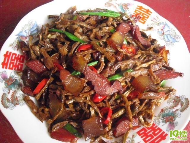 幹豆角炒臘肉.jpg