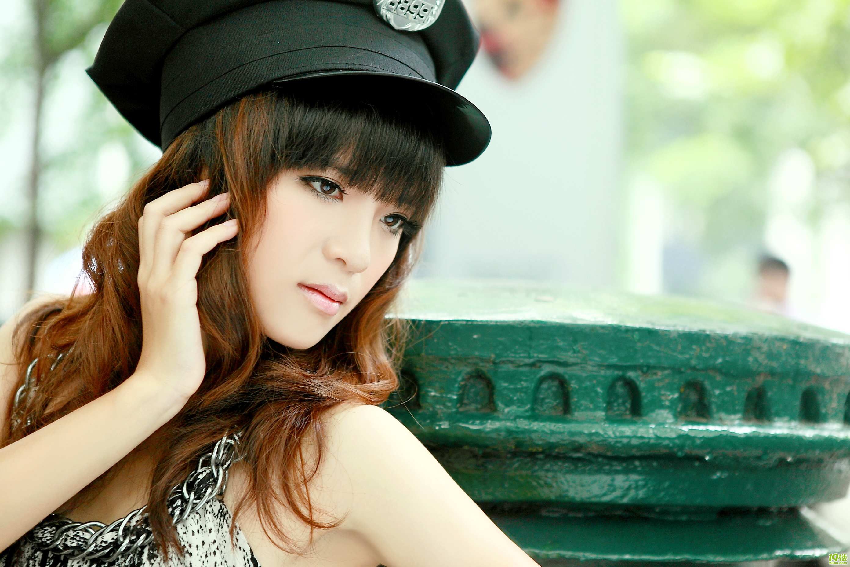 封面女郎玉米:最后一个单身写真