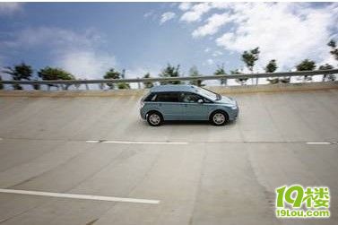 用手机遥控?比亚迪e6B你疯了吧!