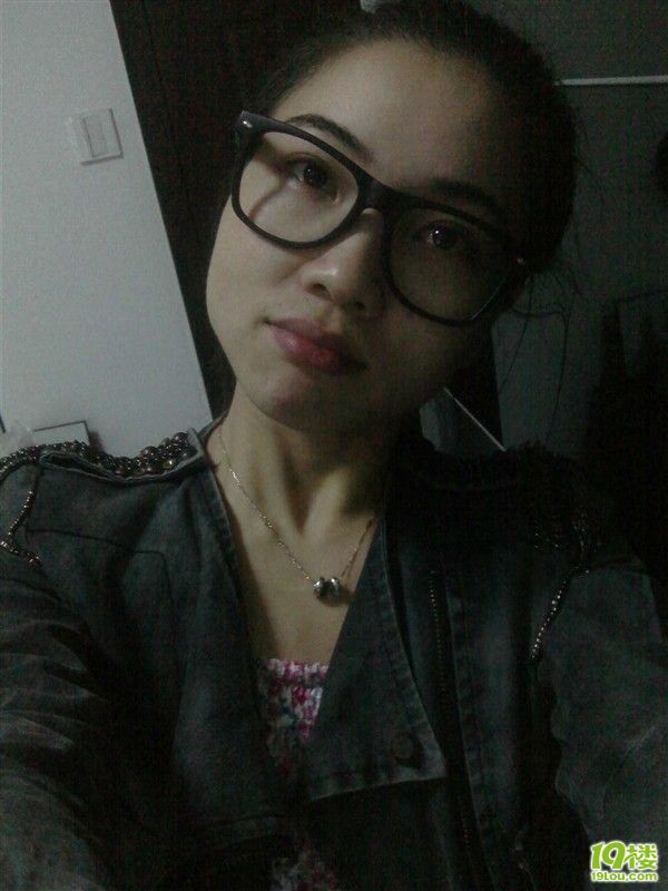 没有堆积如山的护肤品,唯有我的简单护肤法