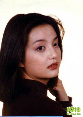 【外貌协会】曝女星磨腮前后对比照