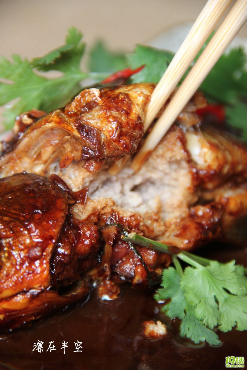 【食客日记】爱恨交织~荷包鲫鱼!