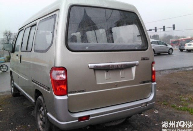 我妈给我搞了个破面包车做嫁妆,我不肯就骂我