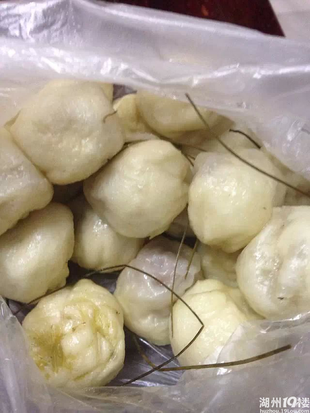 鹏程路晚上有生煎和松毛汤包卖了!