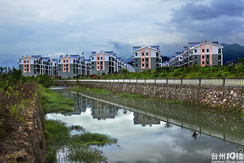 台州最美乡村农村自建二间400平落地房含地下100平方