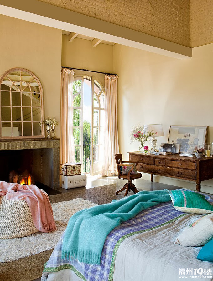 由巴萨室内设计师eduardoarrug设计的漂亮卧室