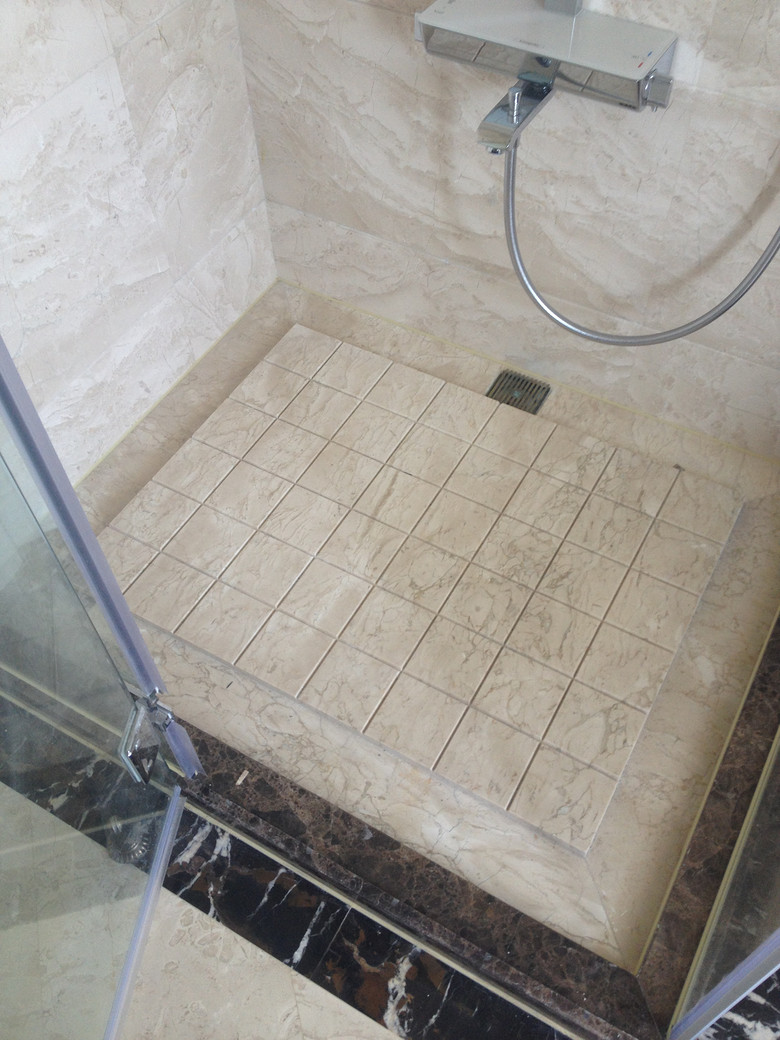 大理石材在淋浴房中的巧用