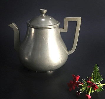 韩国加湿器杀菌剂致死现在杭州一家又因为这个壶血铅超标