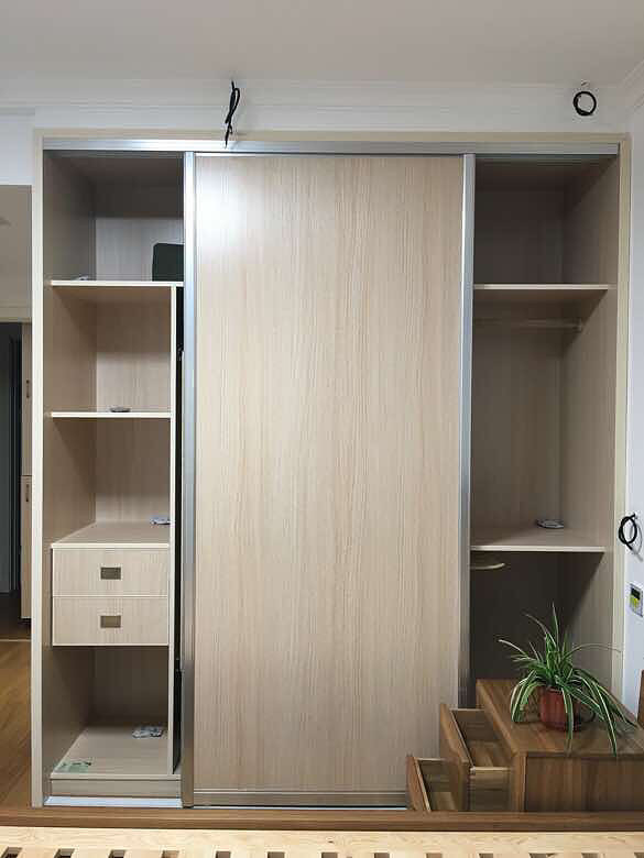 用免漆板木工现场打的柜子,大家觉得做的如何?