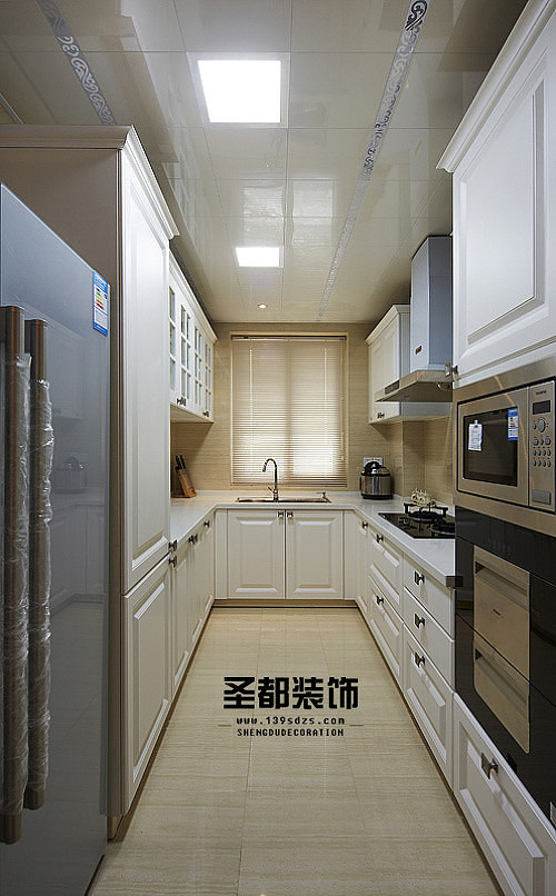 ��ŷʽ�¹ŵ䡿�޳��ַ�180��