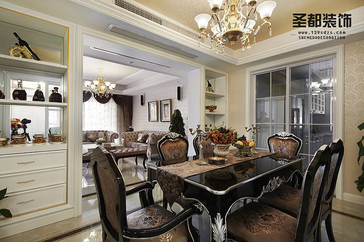 ��ŷʽ�¹ŵ䡿�޳��ַ�180��