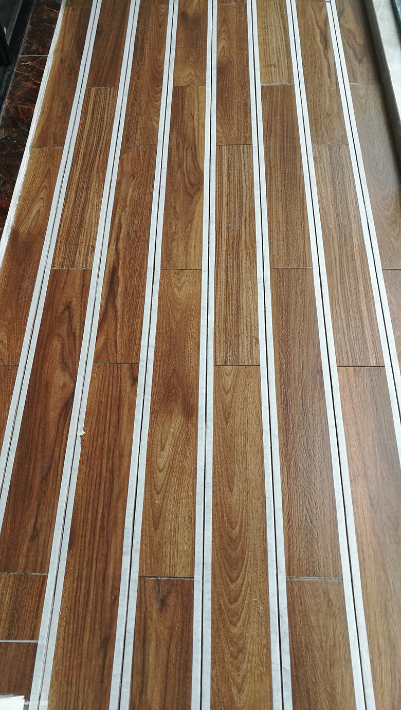 阳台地砖竖排贴好美纹纸效果图