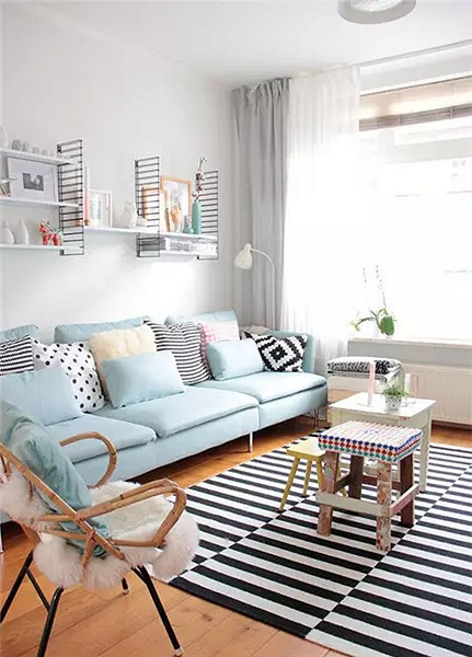 紫色沙发配什么颜色沙发垫?掌握这些配色,让你家客厅逼格提升!