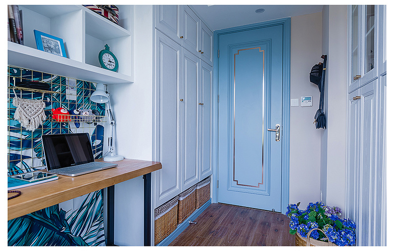 ������������װ����������������̨ С�����