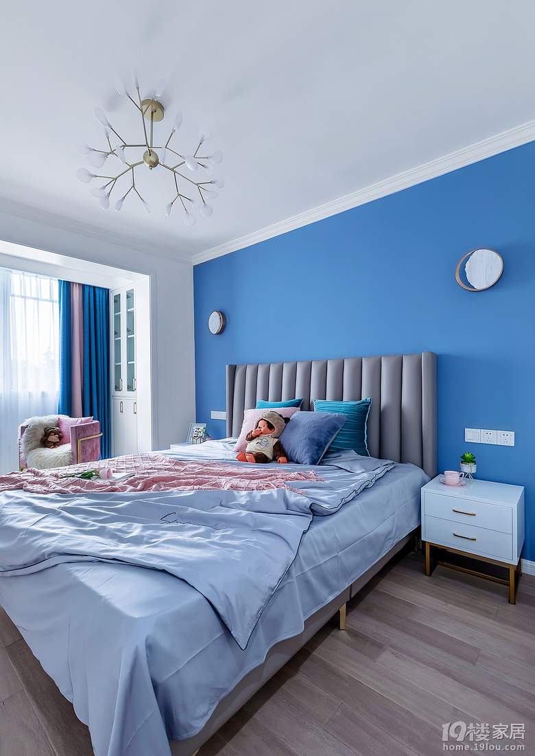 爆改老破小蓝色主卧让人