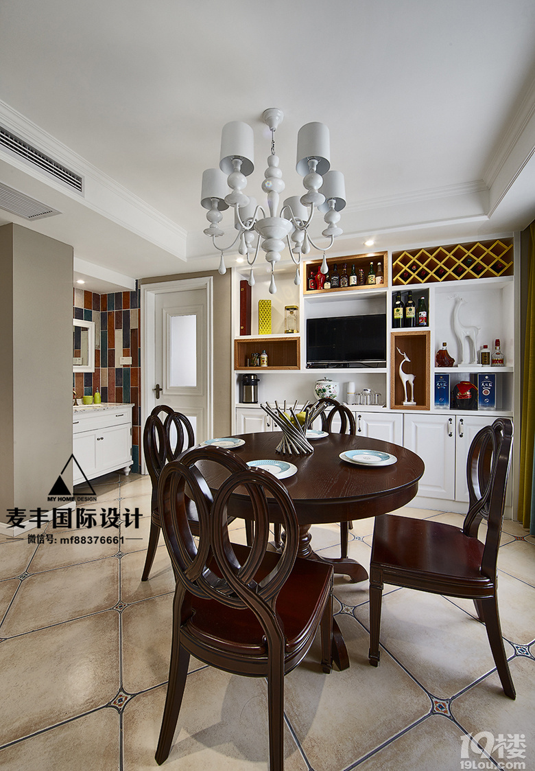 �� Ī�Ρ������� ��200�O��ƽ����죬������ʽ���ţ�������ɫ��