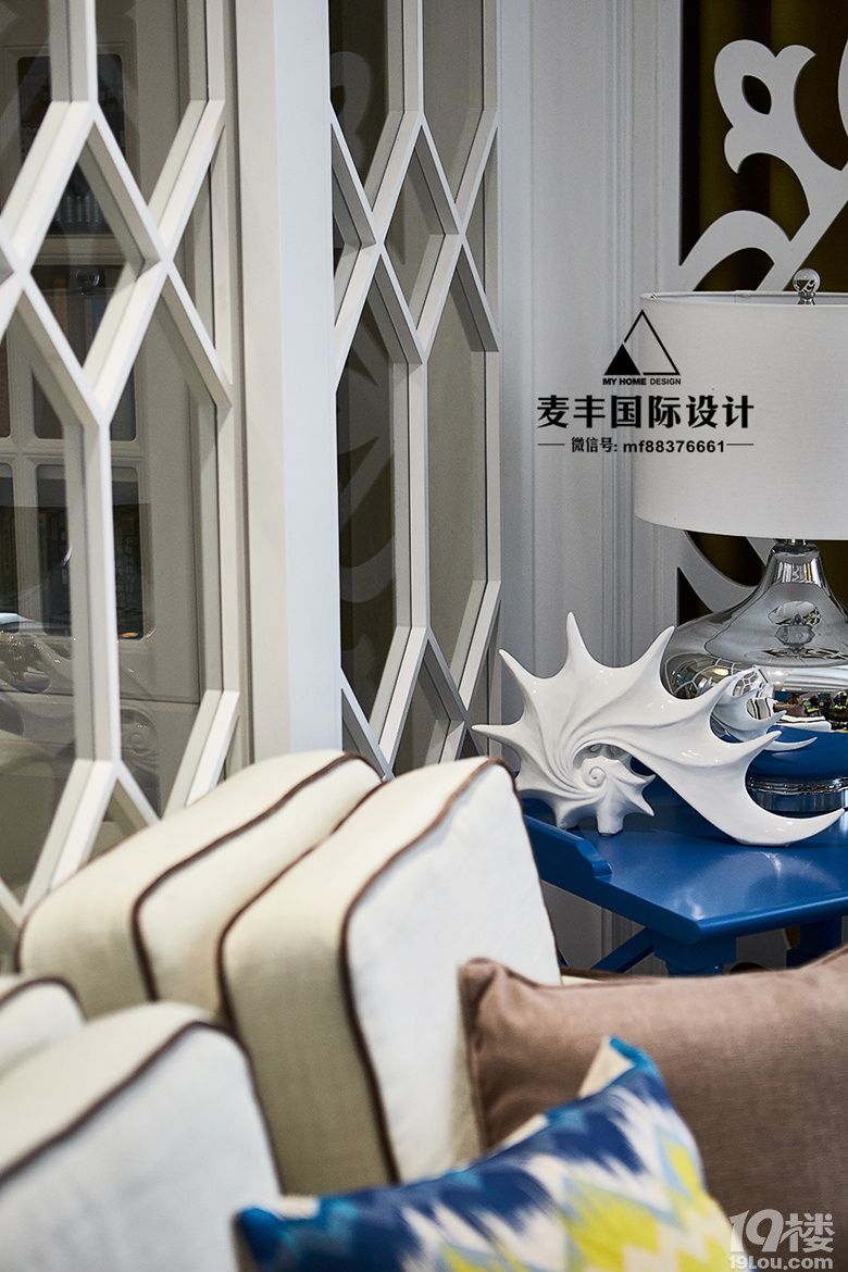 �� Ī�Ρ������� ��200�O��ƽ����죬������ʽ���ţ�������ɫ��