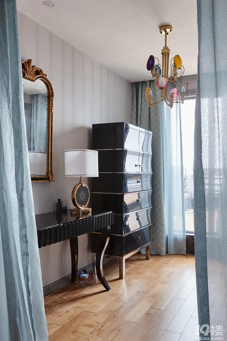 ��ʥ��װ�Ρ�������ʽ���ݡ�������������300�OƷ�����