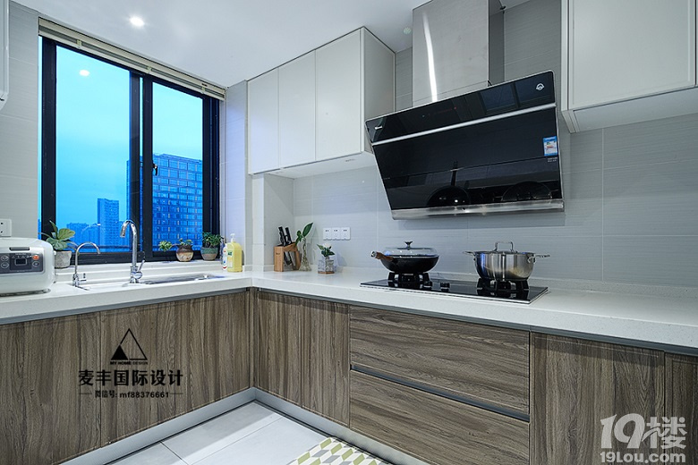 �� ͯ   �� ��130�O���ִ���ŷ�����µ���ɫ����ͯ������ͯȤ