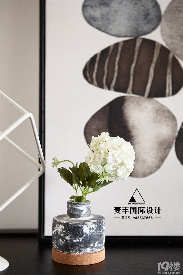 �� COLOURFUL �� ��ŷ ��89�Oײɫ��ƣ���Ȼ�Ķ�