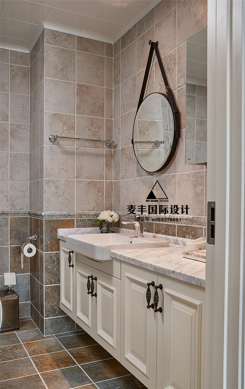 �� ��Ӱ���� ��155�O���������ɫ��ײ�����Գ�Ũ���Ĺ������