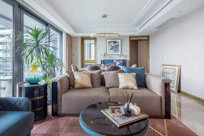 ��ʥ��װ�Ρ�������ʽ���ݡ��������븮141��