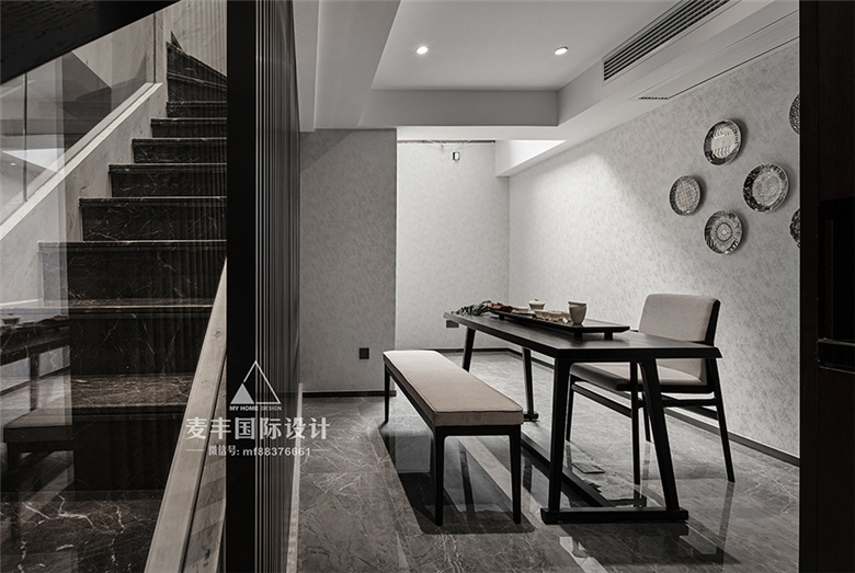 MHOO�������Ұ����������еĳ���Ӣ�� 350�O��ʽ����ʽ��