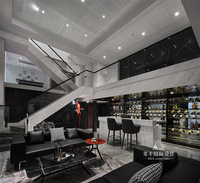 MHOO�������Ұ����������еĳ���Ӣ�� 350�O��ʽ����ʽ��