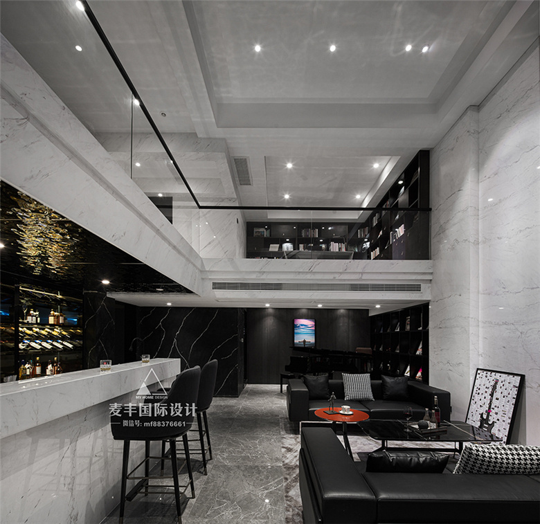 MHOO�������Ұ����������еĳ���Ӣ�� 350�O��ʽ����ʽ��