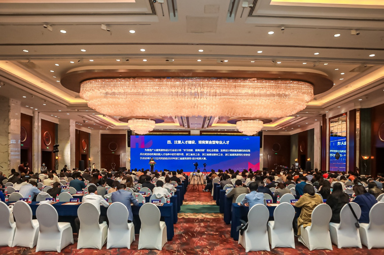 ϲ��-�ǽ�װ���ٻ�2020�������