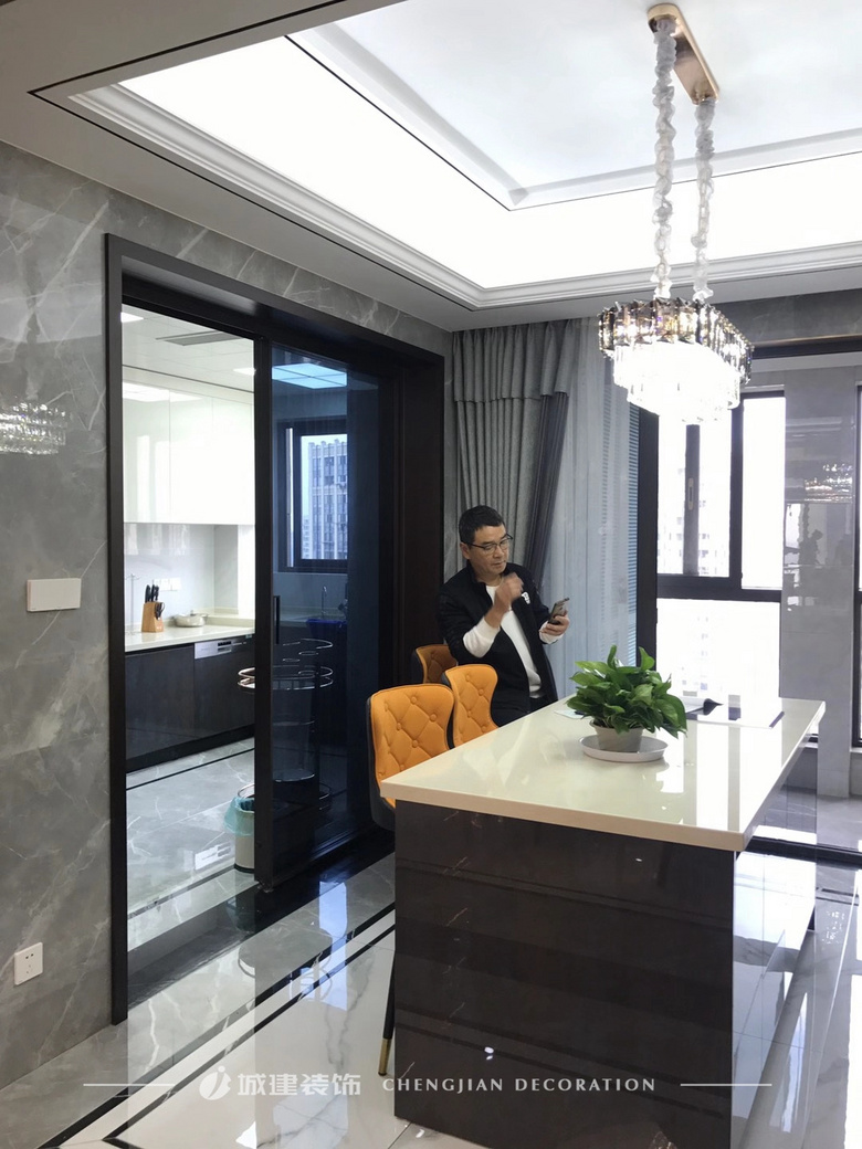 �ֳ���ͼ���������272�O��ƽ�㿢������