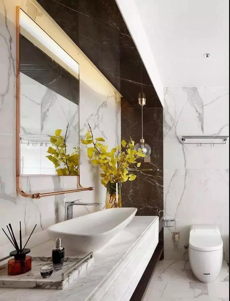 ���ھ���ԡ��Ҫ��Ҫװ���񣿵����������~