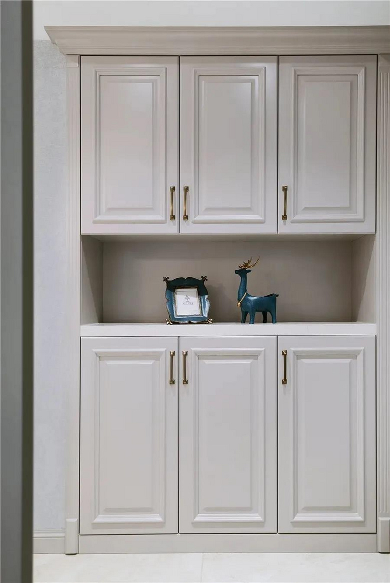 ���̳���ͥ��90��С���޻鷿������+�׿� ��ɫ���£�����С�����