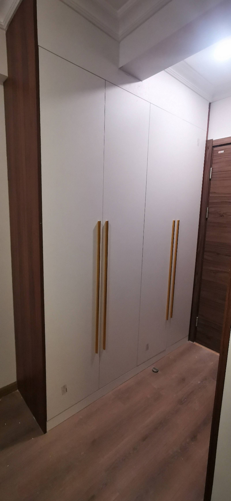 晒一波装修中最满意的全屋原木衣柜定制