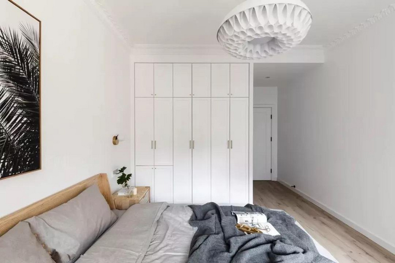 ���װ�޻������¹����ڳ����С���ǽ��װ�³���ʵ���ֲ�ռ�ռ�