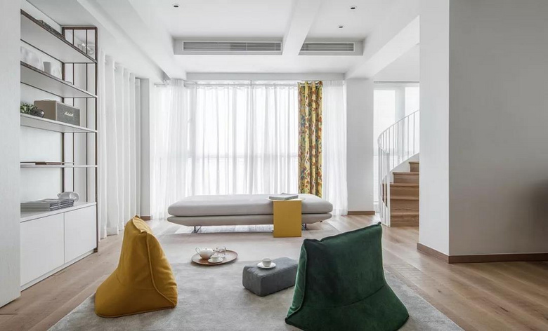 �ǵ�ǽ��Ҳ��Ź����·�װ��ע����Щϸ�ڣ�����Ҹ��е��Σ�