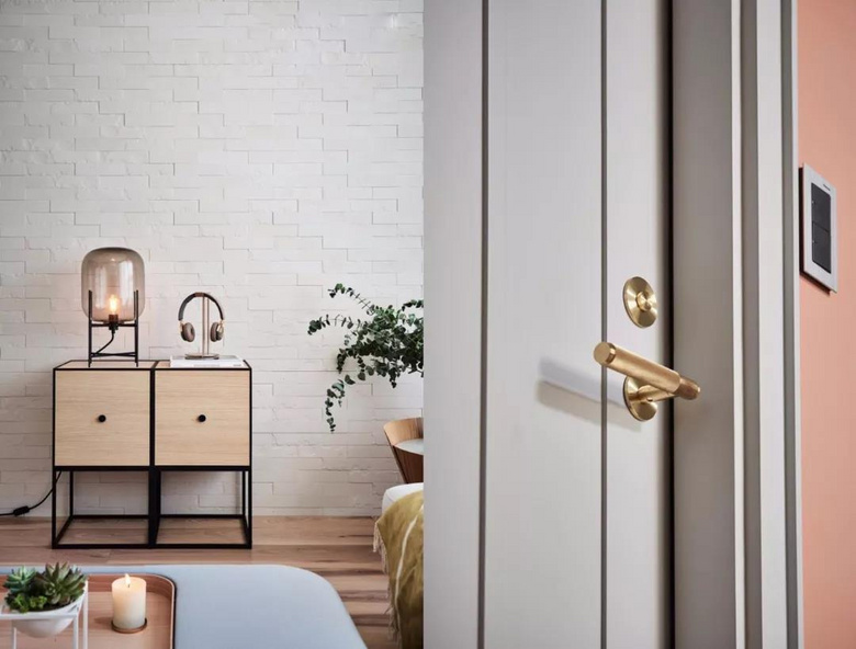 �ǵ�ǽ��Ҳ��Ź����·�װ��ע����Щϸ�ڣ�����Ҹ��е��Σ�