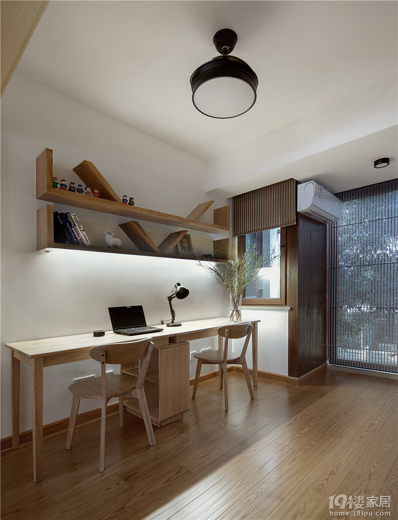 《小舍得》中监狱一样的玻璃透明"培养皿书房",看