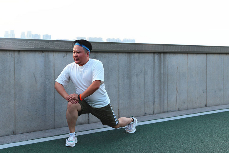 ��ȼ������ȫԱ������׷���ߡ���2021���������װ��ӫ��ҹ�ܻ���