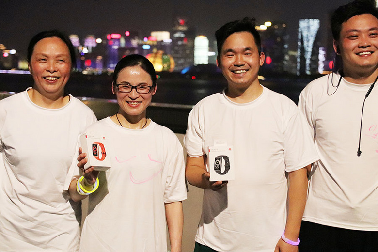 ��ȼ������ȫԱ������׷���ߡ���2021���������װ��ӫ��ҹ�ܻ���