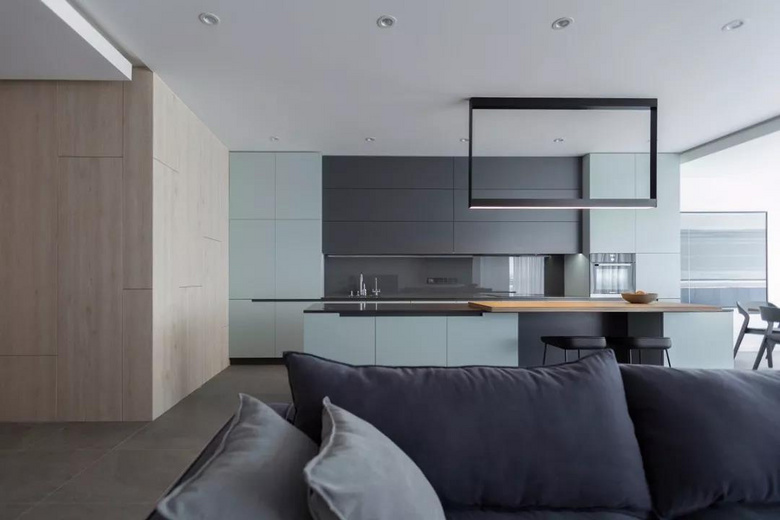 你家厨房不要那么落伍啦!橱柜流行这样设计,颜值高又实用