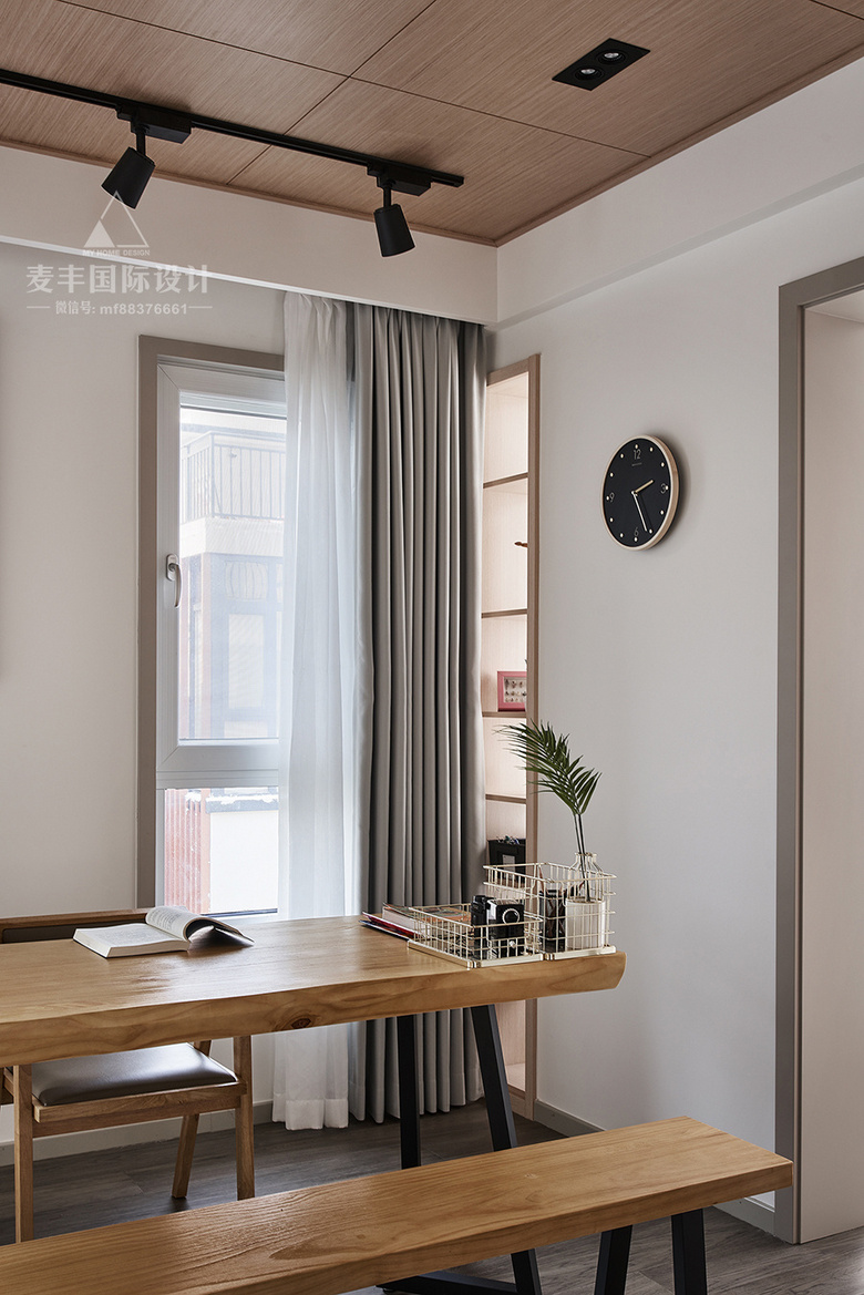 ���ɻ�����װ���似��~