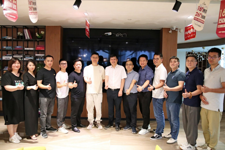 ˫ ڷչ&йƶǻۼͥӪĽֻ