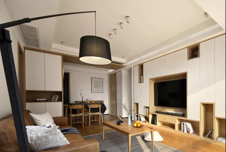 �ձ�����ΰ�סլ�����˼��£���������Щ���˵�ϸ�ڣ�