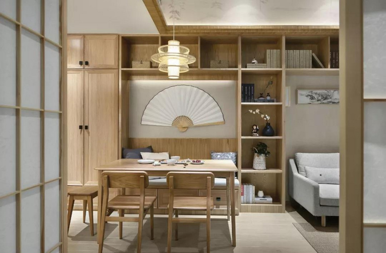 �ձ�����ΰ�סլ�����˼��£���������Щ���˵�ϸ�ڣ�