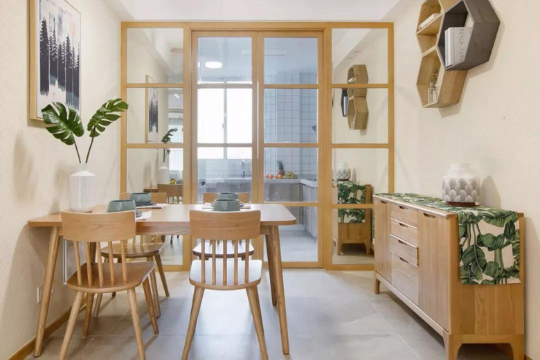 �ձ�����ΰ�סլ�����˼��£���������Щ���˵�ϸ�ڣ�