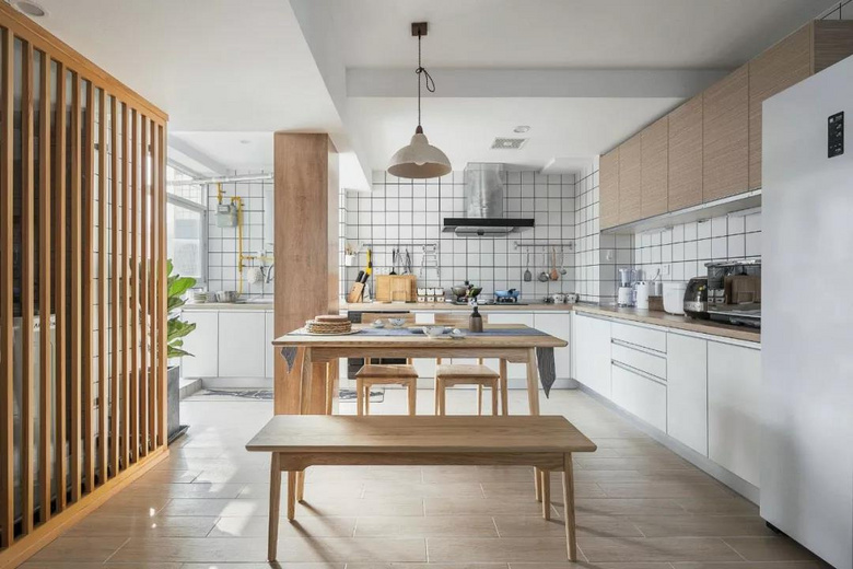 �ձ�����ΰ�סլ�����˼��£���������Щ���˵�ϸ�ڣ�